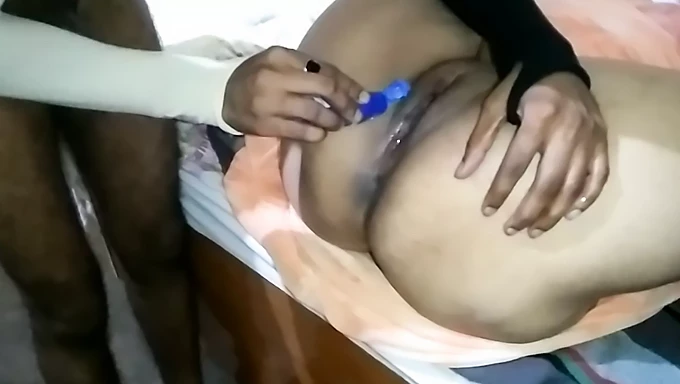 વાસ્તવિક ભારતીય એનલ (18+)